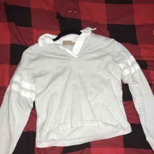 long sleeve cropped shirt